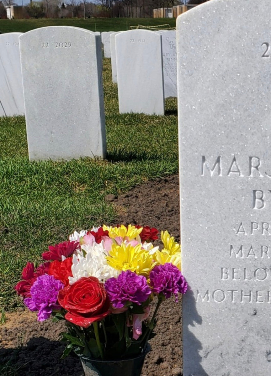 Mother's Day Flower Bouquet – Fort Snelling Cemetery Flowers