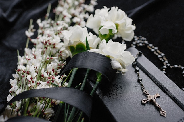 Cheap Funeral Flowers | Funeral Flower Arrangements For Fort Snelling Cemetery