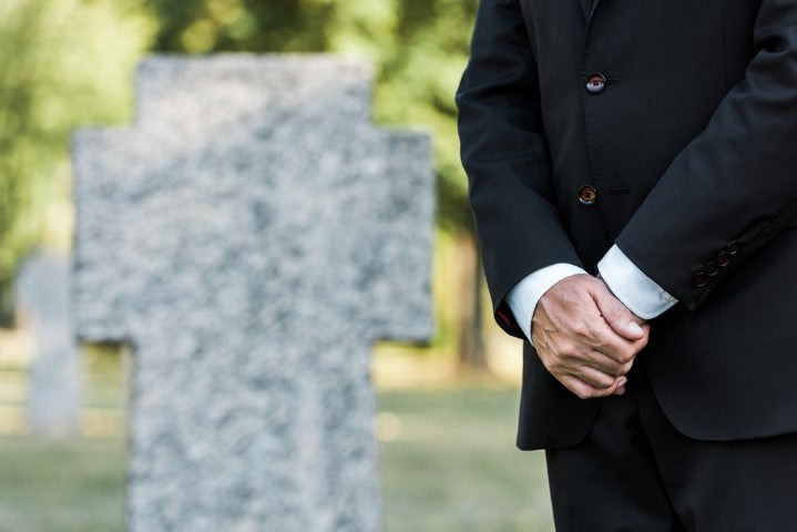 Cemetery Etiquette: What You Need To Know