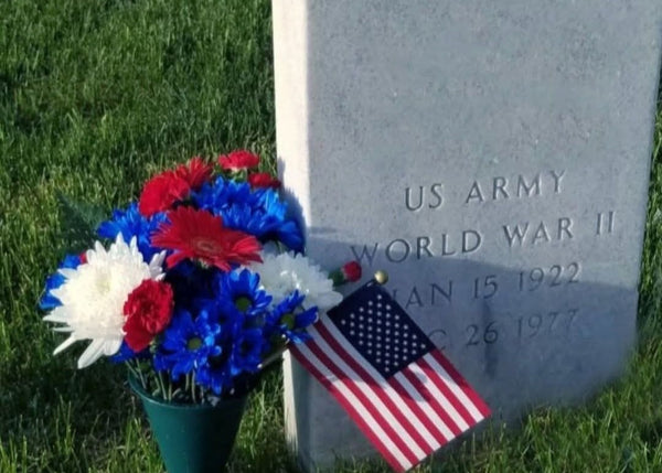 Patriotic Tribute Arrangement – Honor, Remember, Celebrate 🇺🇸 - Fort Snelling Cemetery Flowers